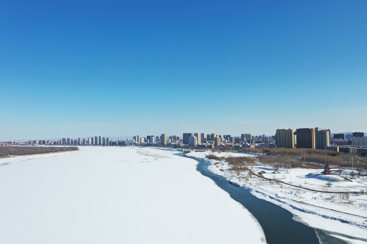 佳木斯松花江畔航拍